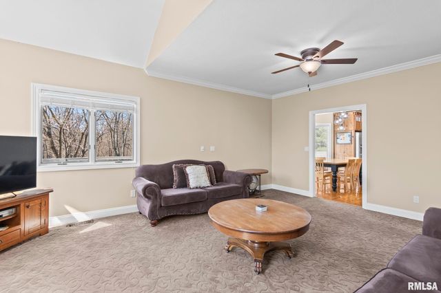 1601 Ascot Chase, Sherman, IL 62684