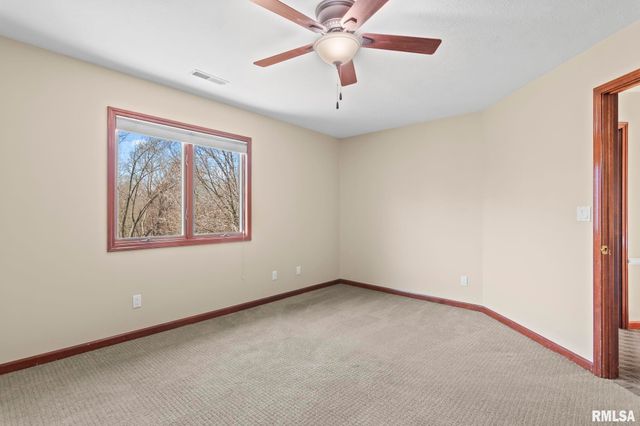 1601 Ascot Chase, Sherman, IL 62684