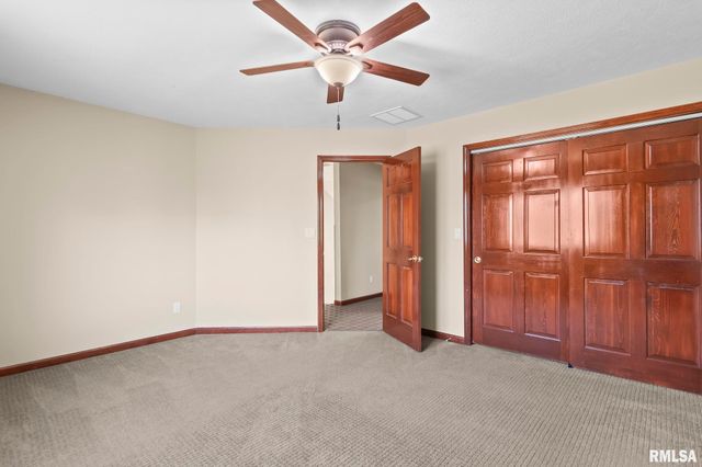 1601 Ascot Chase, Sherman, IL 62684