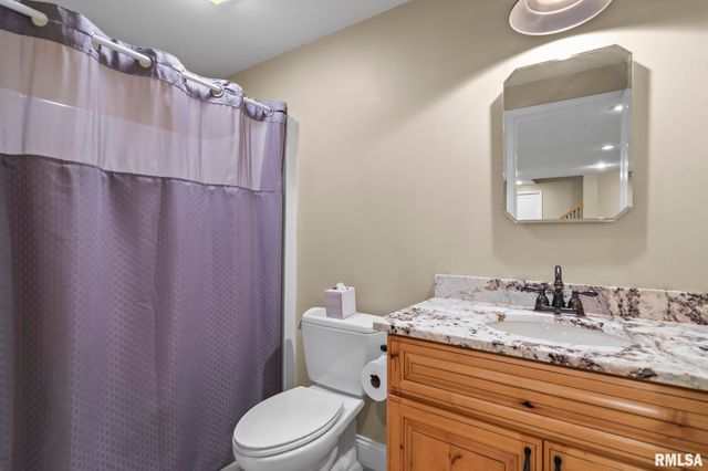 1601 Ascot Chase, Sherman, IL 62684