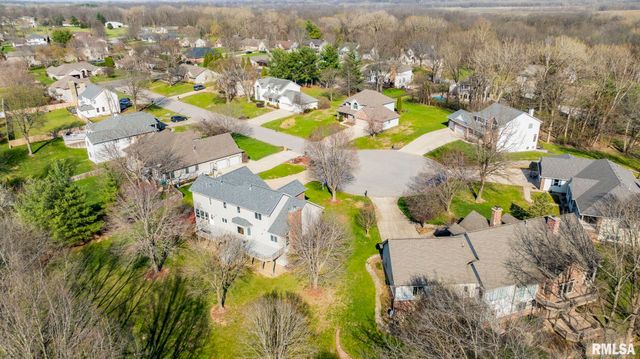 1601 Ascot Chase, Sherman, IL 62684