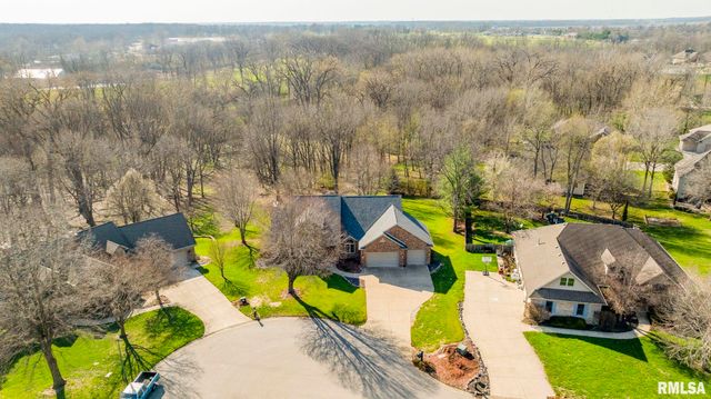 1601 Ascot Chase, Sherman, IL 62684