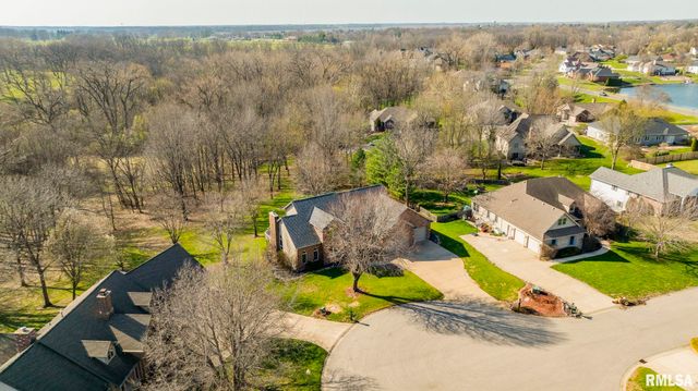 1601 Ascot Chase, Sherman, IL 62684