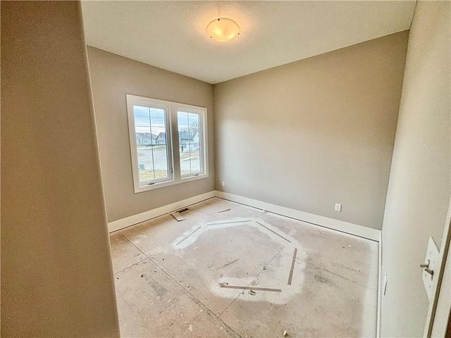 1206 NW 5th Street, Oak Grove, MO 64075