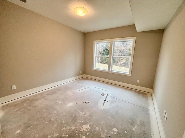 1206 NW 5th Street, Oak Grove, MO 64075