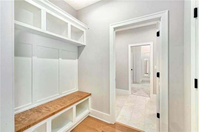 1206 NW 5th Street, Oak Grove, MO 64075