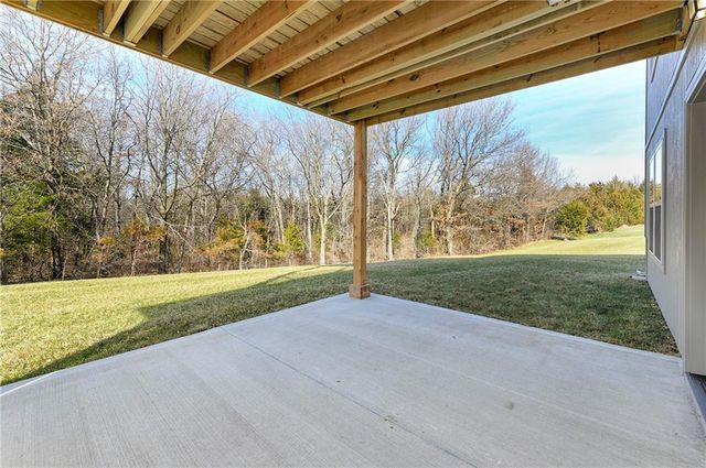 1206 NW 5th Street, Oak Grove, MO 64075