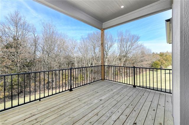 1206 NW 5th Street, Oak Grove, MO 64075