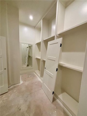 1206 NW 5th Street, Oak Grove, MO 64075