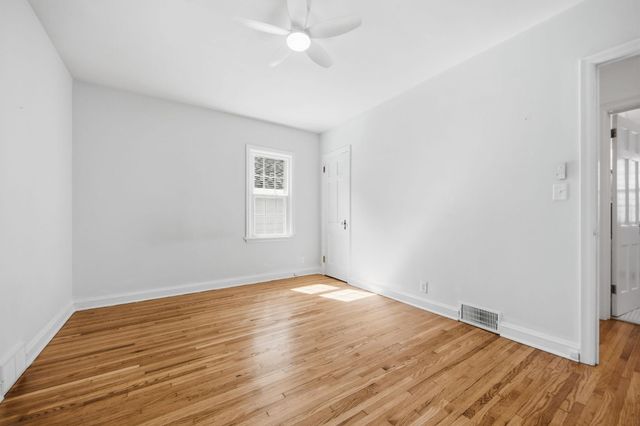 1100 W 73rd Street, Richfield, MN 55423