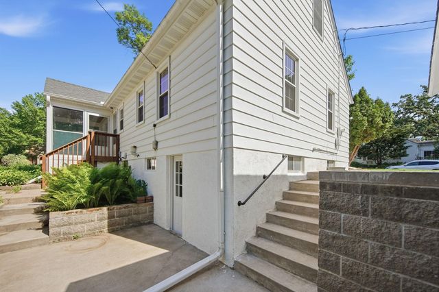 1100 W 73rd Street, Richfield, MN 55423