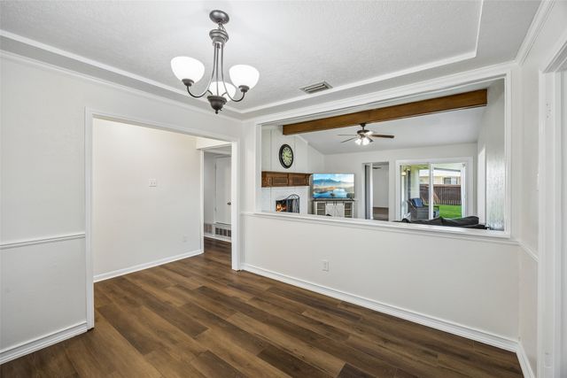 1725 Mayflower Drive, Carrollton, TX 75007