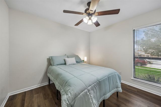 1725 Mayflower Drive, Carrollton, TX 75007