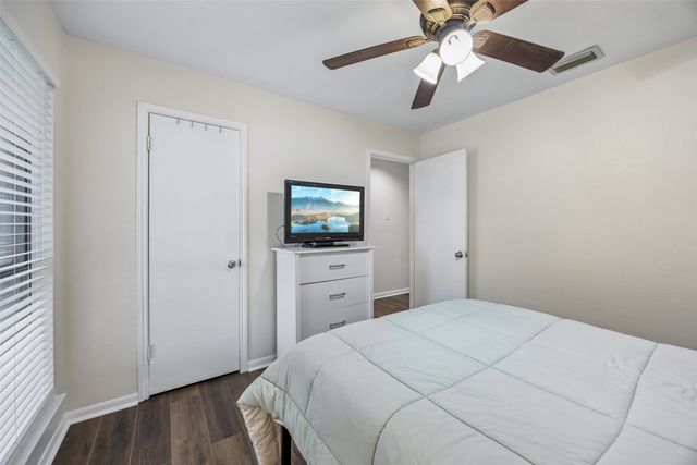 1725 Mayflower Drive, Carrollton, TX 75007