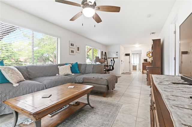 514 LONGFELLOW COURT B, Safety Harbor, FL 34695