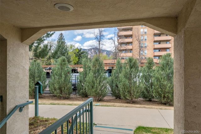 540 Mohawk Drive 15, Boulder, CO 80303