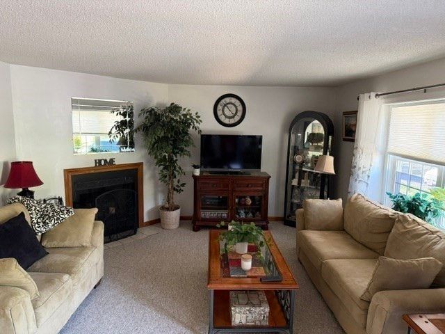 5 Meadowhill Ct 44, Easton, MA 02375