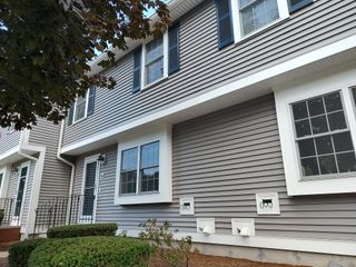 5 Meadowhill Ct 44, Easton, MA 02375