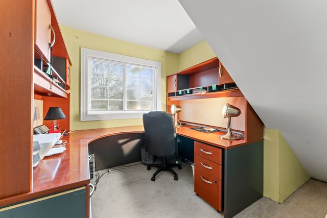 2819 Sun Valley Drive, Cary, IL 60013