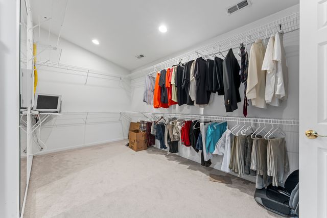 2819 Sun Valley Drive, Cary, IL 60013