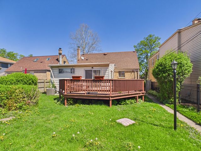 1704 N 78th Avenue, Elmwood Park, IL 60707