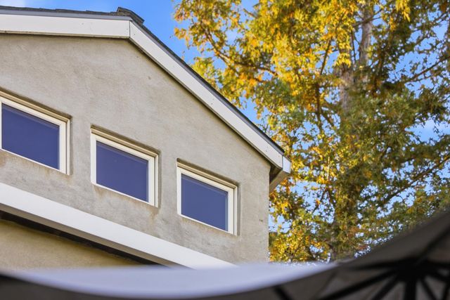 1833 50th St, Sacramento, CA 95819