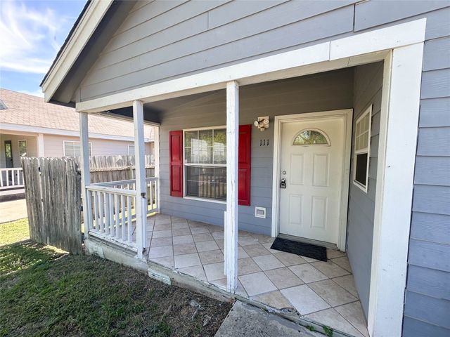 111 5 Points Road, Waxahachie, TX 75165