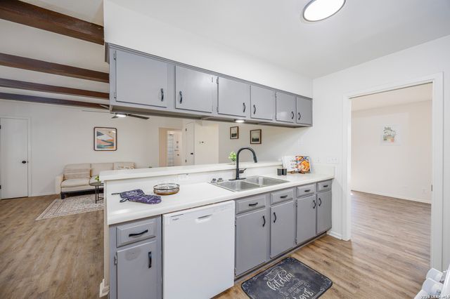 4355 SPRINGVIEW DR, San Antonio, TX 78222