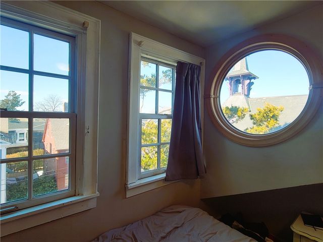 92 Pelham Street 3, Newport, RI 02840