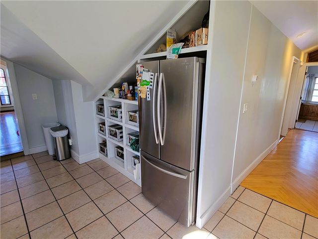 92 Pelham Street 3, Newport, RI 02840