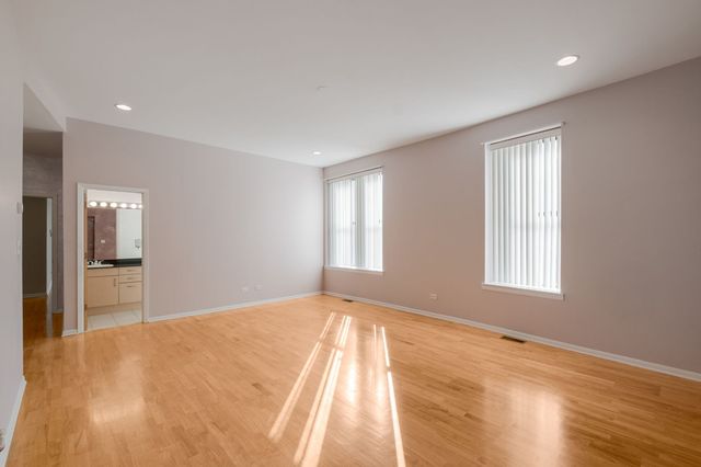 4060 S Ellis Avenue 1S, Chicago, IL 60653