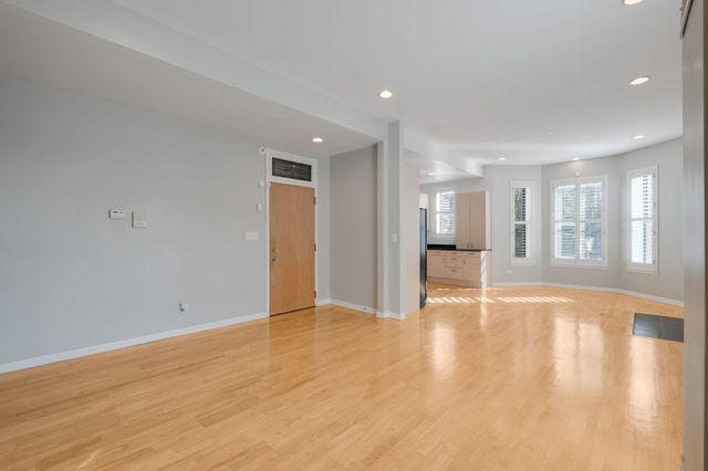 4060 S Ellis Avenue 1S, Chicago, IL 60653