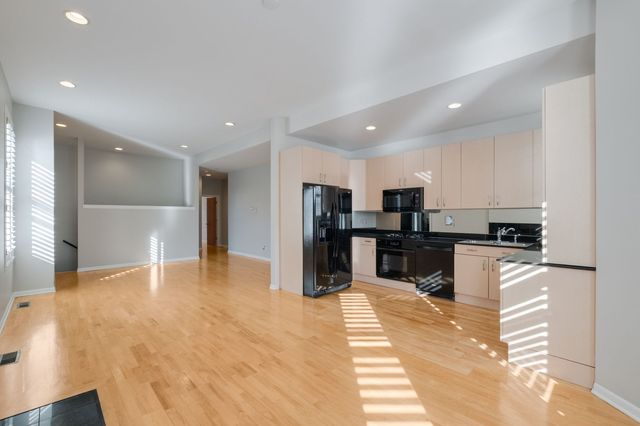 4060 S Ellis Avenue 1S, Chicago, IL 60653