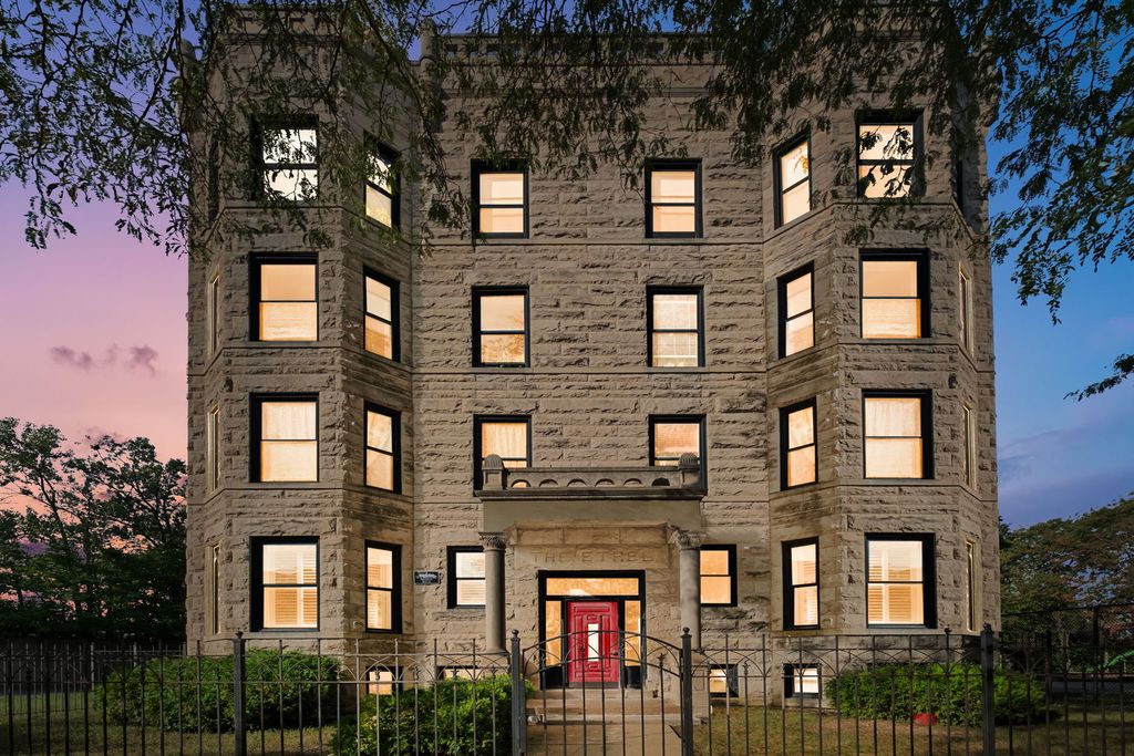 4060 S Ellis Avenue 1S, Chicago, IL 60653