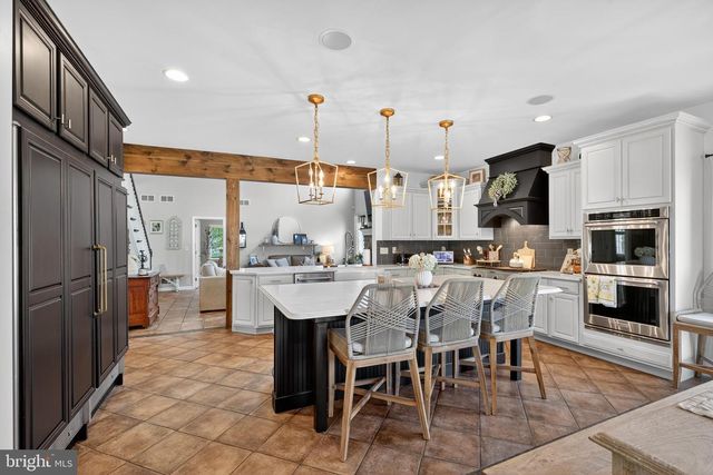 110 LIVIA LN, Wrightsville, PA 17368