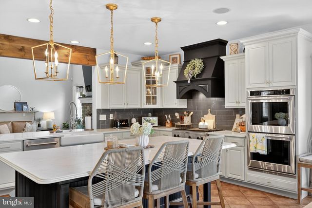 110 LIVIA LN, Wrightsville, PA 17368