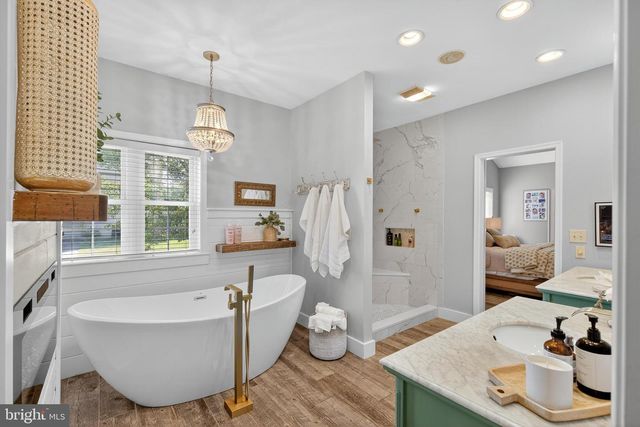 110 LIVIA LN, Wrightsville, PA 17368