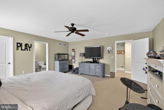 110 LIVIA LN, Wrightsville, PA 17368