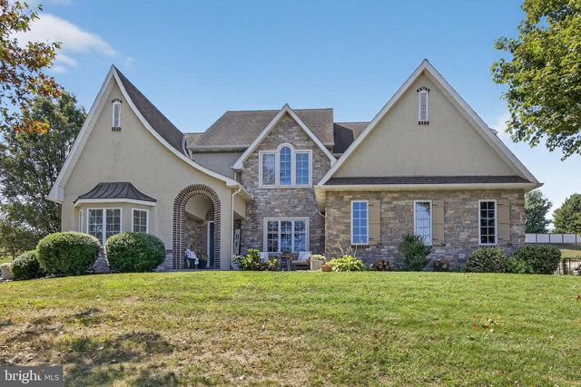 110 LIVIA LN, Wrightsville, PA 17368