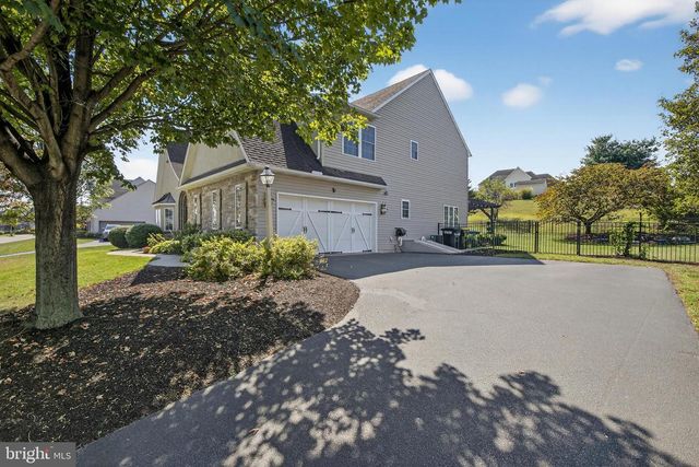 110 LIVIA LN, Wrightsville, PA 17368