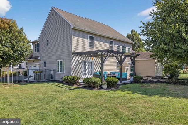110 LIVIA LN, Wrightsville, PA 17368