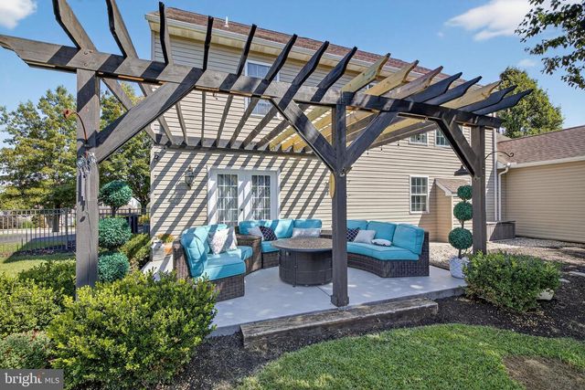 110 LIVIA LN, Wrightsville, PA 17368