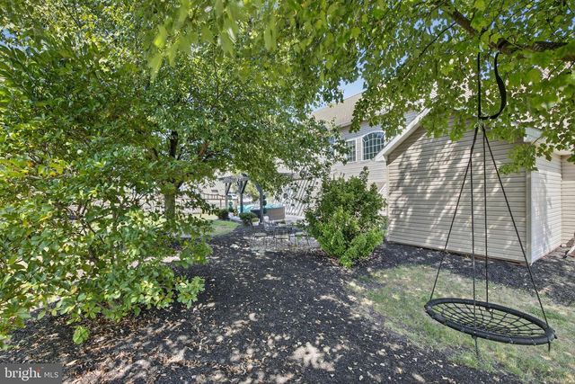 110 LIVIA LN, Wrightsville, PA 17368