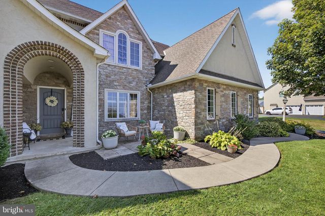 110 LIVIA LN, Wrightsville, PA 17368