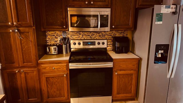 2008 pleasant pointe Circle, Bryant, AR 72022