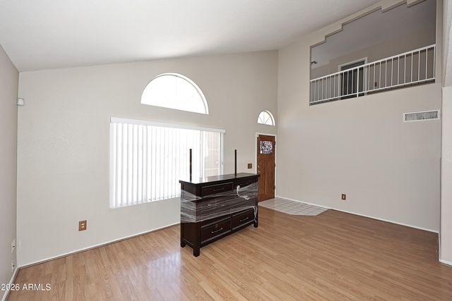 8935 W WINDSOR Avenue, Phoenix, AZ 85037