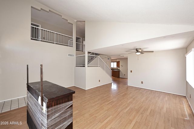 8935 W WINDSOR Avenue, Phoenix, AZ 85037