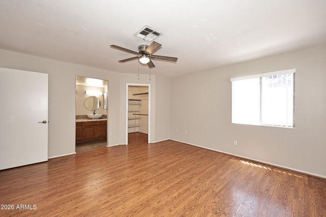 8935 W WINDSOR Avenue, Phoenix, AZ 85037