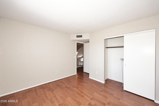 8935 W WINDSOR Avenue, Phoenix, AZ 85037