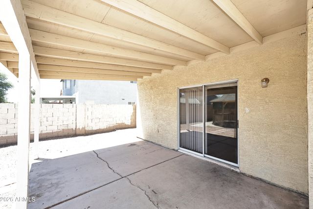 8935 W WINDSOR Avenue, Phoenix, AZ 85037